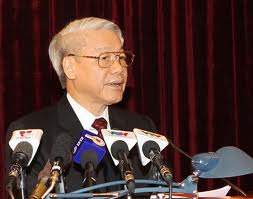 Sekjen Komite  Sentral Partai Komunis Vietnam Nguyen Phu Trong menemui  para pejabat senior yang sudah pensiun